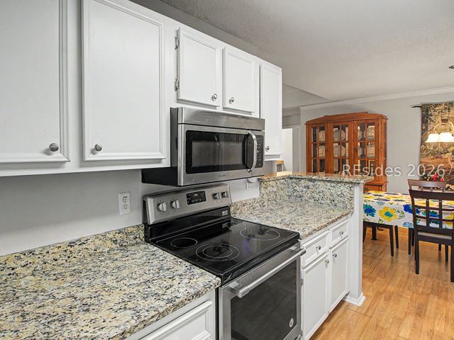 50 Pebble Beach Cv Apt L215, Bluffton, SC 29910