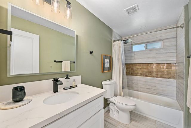 1789 Knapp Drive, Vista, CA 92084