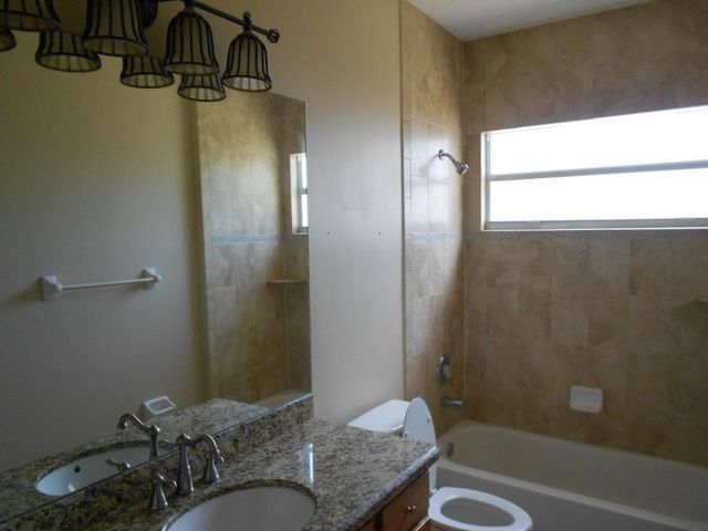 1221 SE Navajo Lane, Port St. Lucie, FL 34983