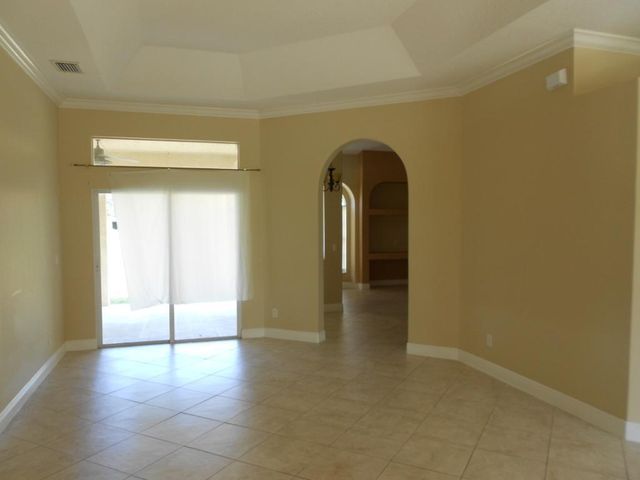 1221 SE Navajo Lane, Port St. Lucie, FL 34983