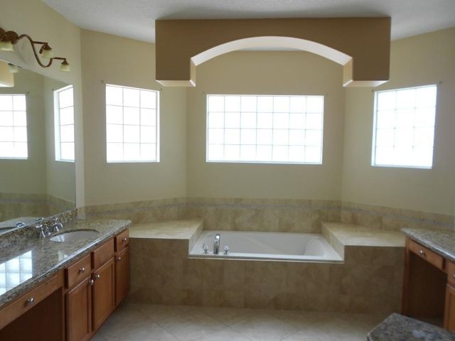 1221 SE Navajo Lane, Port St. Lucie, FL 34983