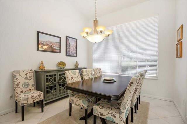 208 SW Fernleaf Trail, Port St Lucie, FL 34953