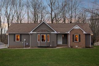 179 W Hester Rd, Cottontown, TN 37048