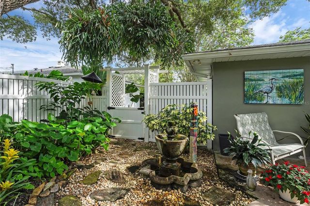 2681 PALMETTO RD, Mount Dora, FL 32757