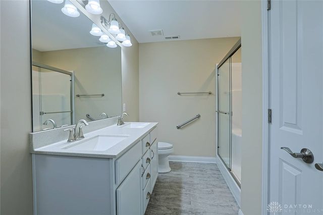 715 Villa Court, Trenton, OH 45067