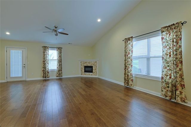 715 Villa Court, Trenton, OH 45067