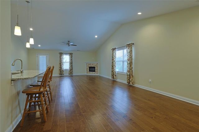715 Villa Court, Trenton, OH 45067
