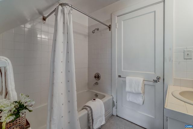 201 PARKWAY ST, Charlottesville, VA 22902