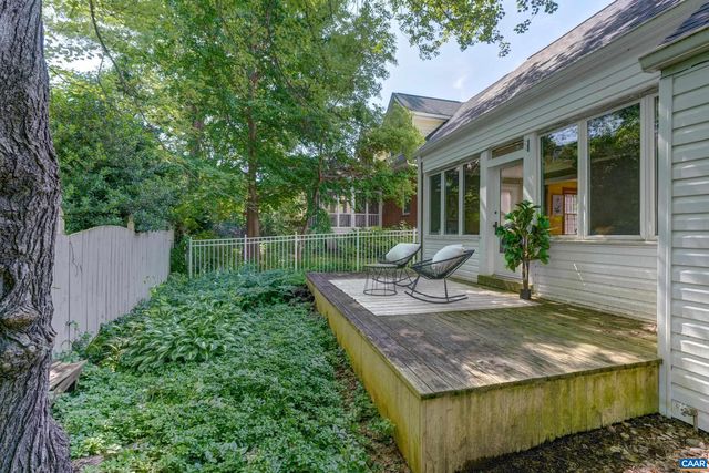 201 PARKWAY ST, Charlottesville, VA 22902
