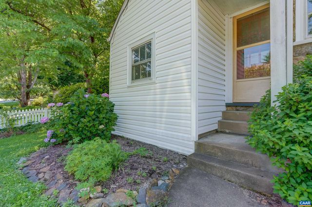 201 PARKWAY ST, Charlottesville, VA 22902