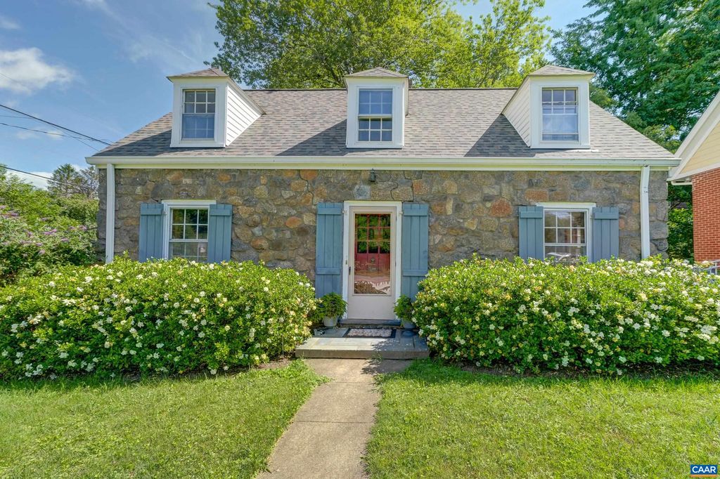 201 PARKWAY ST, Charlottesville, VA 22902
