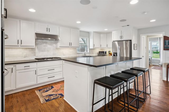 7406 Yamini Drive, Dallas, TX 75230