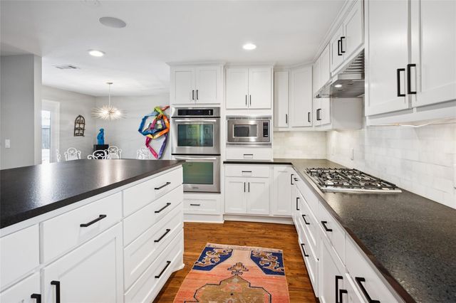 7406 Yamini Drive, Dallas, TX 75230