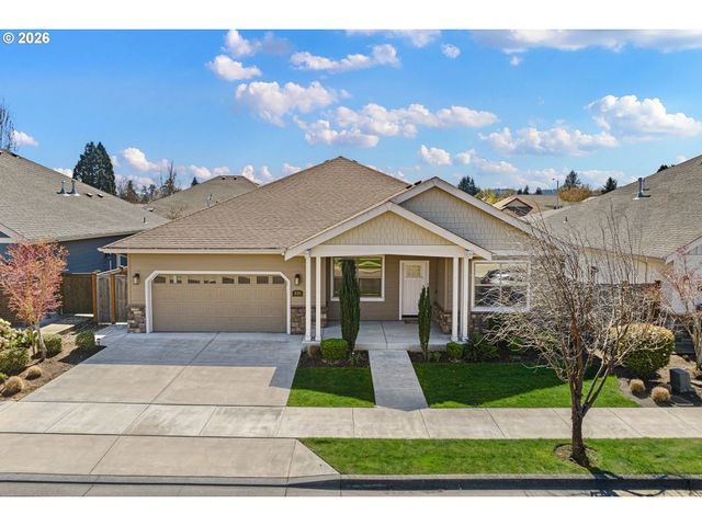 839 LUPINE St, Springfield, OR 97477