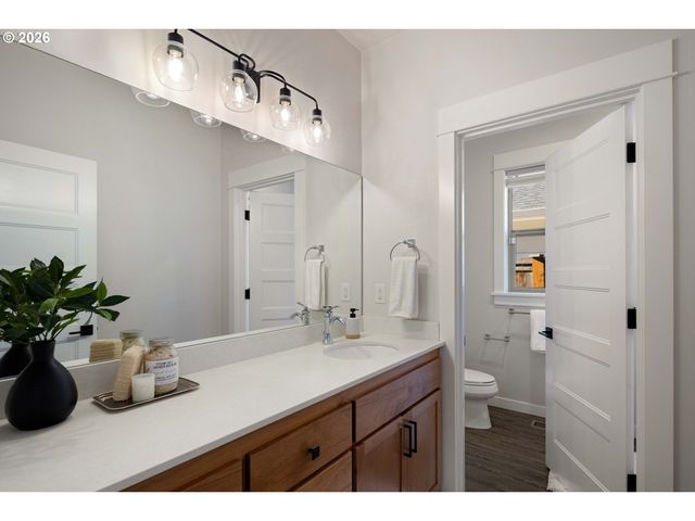 839 LUPINE St, Springfield, OR 97477