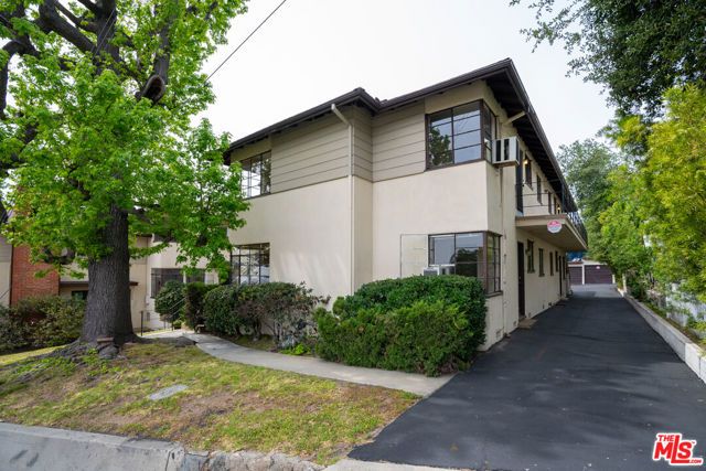 2629 Lake Avenue, Altadena, CA 91001