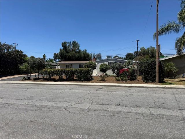 201 Bryn Mawr, Claremont, CA 91711