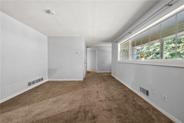 109 Lakeview Circle, Cumming, GA 30040