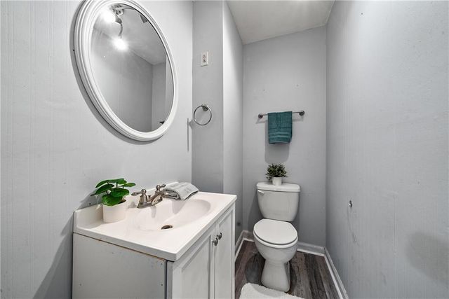 109 Lakeview Circle, Cumming, GA 30040