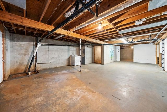 109 Lakeview Circle, Cumming, GA 30040
