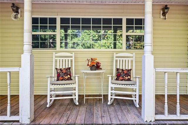 109 Lakeview Circle, Cumming, GA 30040