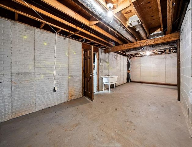 109 Lakeview Circle, Cumming, GA 30040
