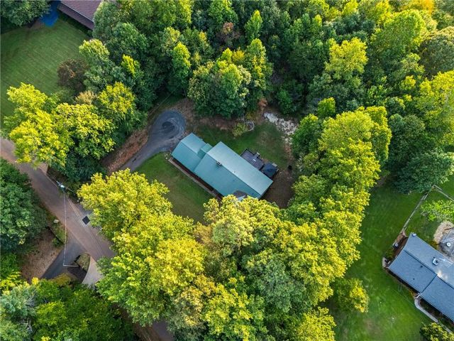 109 Lakeview Circle, Cumming, GA 30040