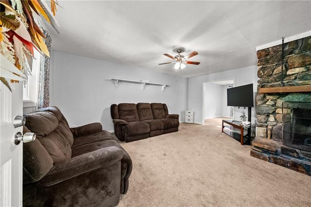 109 Lakeview Circle, Cumming, GA 30040