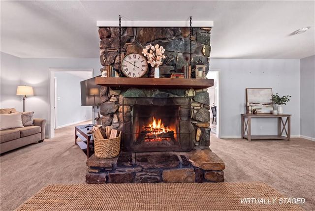 109 Lakeview Circle, Cumming, GA 30040