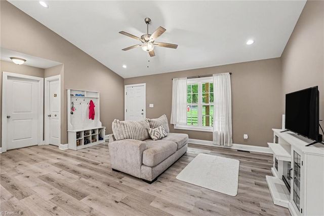 344 Springs Grove Lane, Thomasville, NC 27360