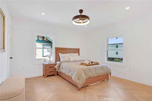 1800 S Oxford, Los Angeles, CA 90006