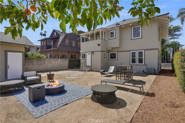 1800 S Oxford, Los Angeles, CA 90006