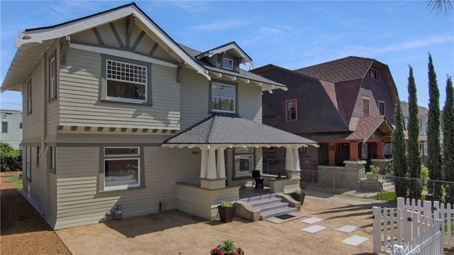 1800 S Oxford, Los Angeles, CA 90006
