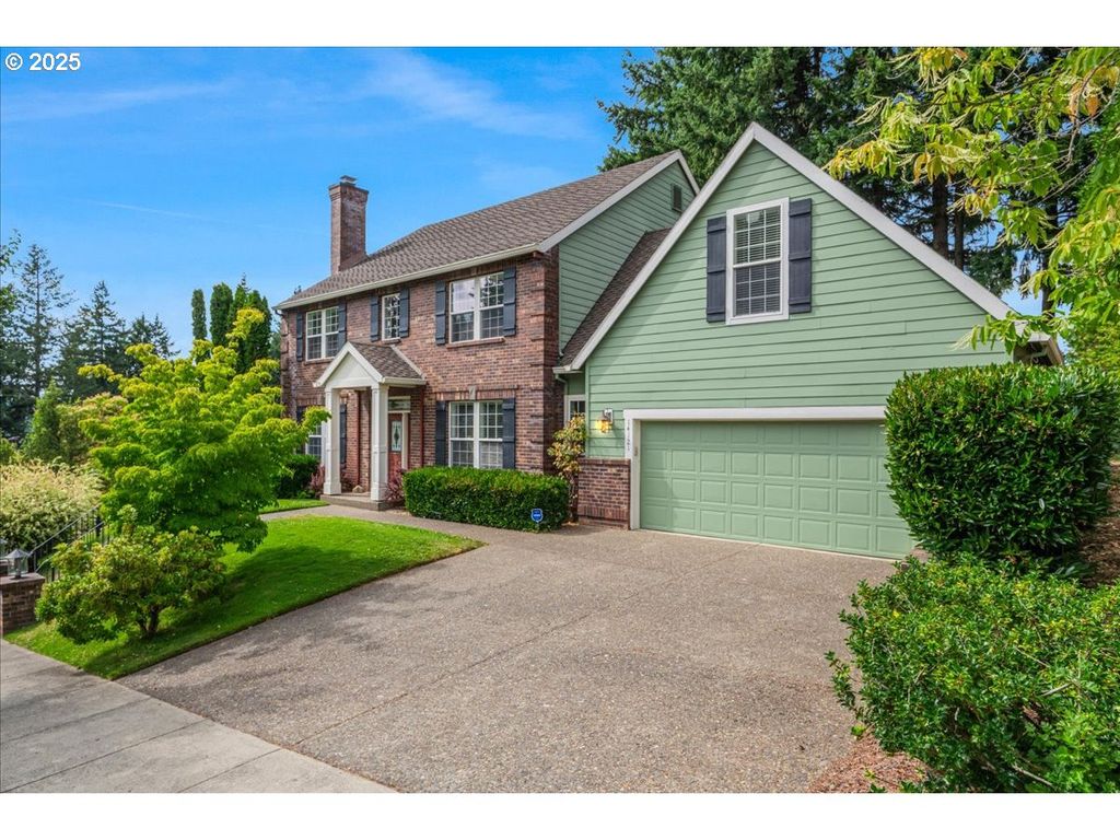 14121 Se ALTA VISTA Dr, Happy Valley, OR 97086
