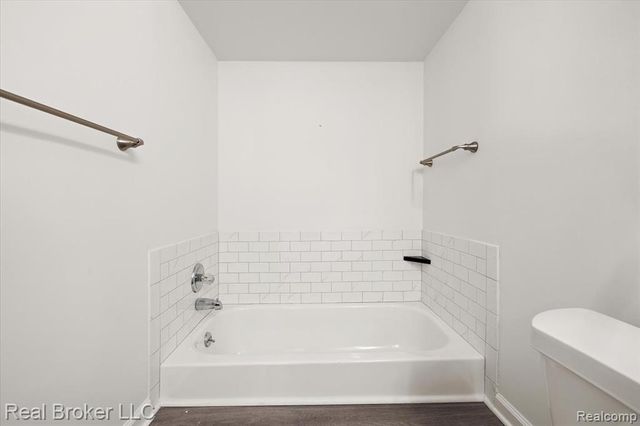 36952 Ridgedale Court, Farmington, MI 48331