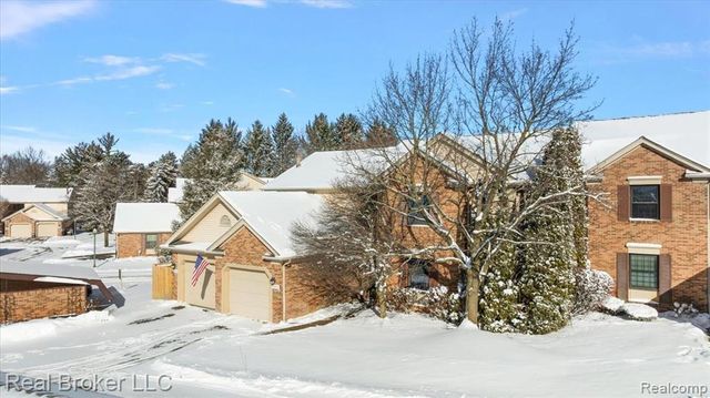 36952 Ridgedale Court, Farmington, MI 48331