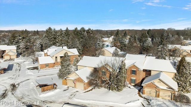 36952 Ridgedale Court, Farmington, MI 48331