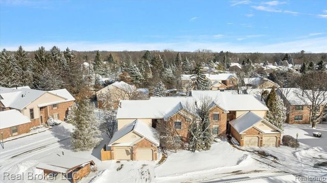 36952 Ridgedale Court, Farmington, MI 48331