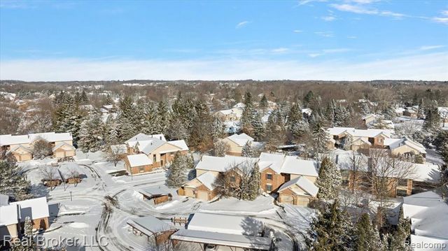 36952 Ridgedale Court, Farmington, MI 48331