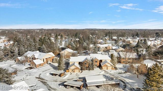 36952 Ridgedale Court, Farmington, MI 48331