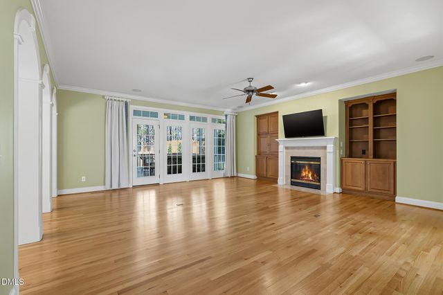 201 Cakebread Court, Cary, NC 27519