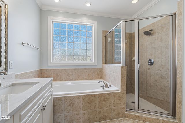 201 Cakebread Court, Cary, NC 27519