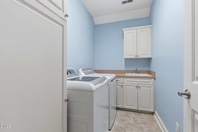 201 Cakebread Court, Cary, NC 27519