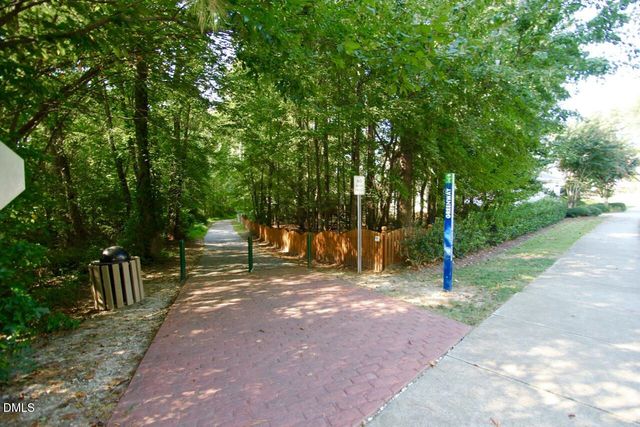 201 Cakebread Court, Cary, NC 27519