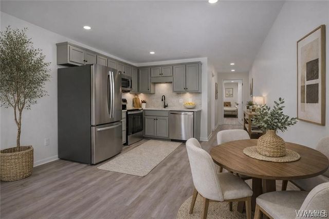 1212 12th 8, Tuscaloosa, AL 35401