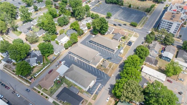 1212 12th 8, Tuscaloosa, AL 35401