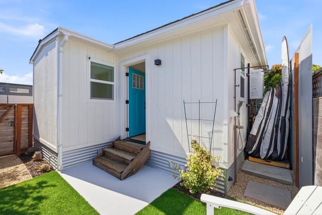 890 38th Avenue 48, Santa Cruz, CA 95062