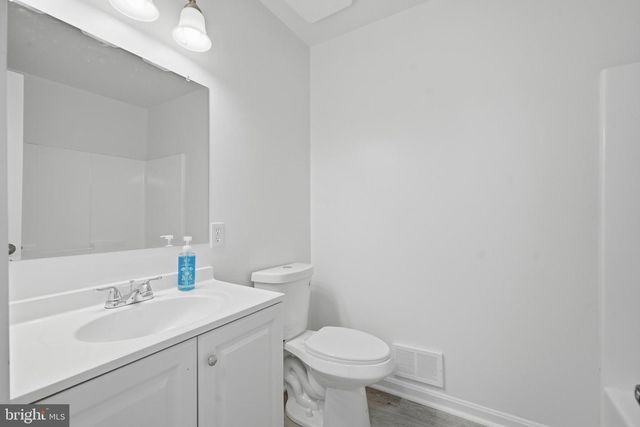 9550 N SIDE DR, Owings, MD 20736