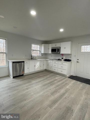 9550 N SIDE DR, Owings, MD 20736