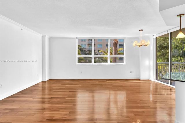 2000 N Bayshore Dr 227, Miami, FL 33137
